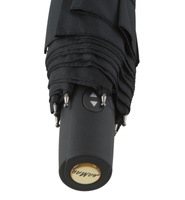 prosta czarna plastikowa